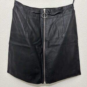 Forever 21 Black Faux Leather Mini Skirt with Front Zipper in Small